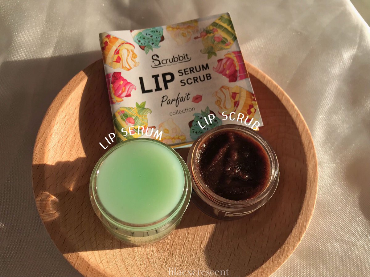 lilacxcrescent's tweet photo. ทีมทิ้นท์ช็อกโกแลตถูกใจสิ่งนี้ 🍫💚 #Scrubbit ออกลิปสครับแบบหอมกลิ่นมิ้นท์ช็อกมาแล้ว! มี 2 ชั้นทั้งสครับและบำรุงทีเดียวจบ สครับช่วยผลัดเซลล์ผิวหมองคล้ำออกและบำรุงด้วยลิปเซรั่มต่อก็คือปากชุ่มชื้นแล้วนุ่มขึ้นมาก💕 ทาแล้วเย็นๆ หอมกลิ่นมิ้นต์อีกด้วย 💙
#ใช้จริงรีวิวจริง #ใช้ดีบอกต่อ https://t.co/nz9CXOqmZg