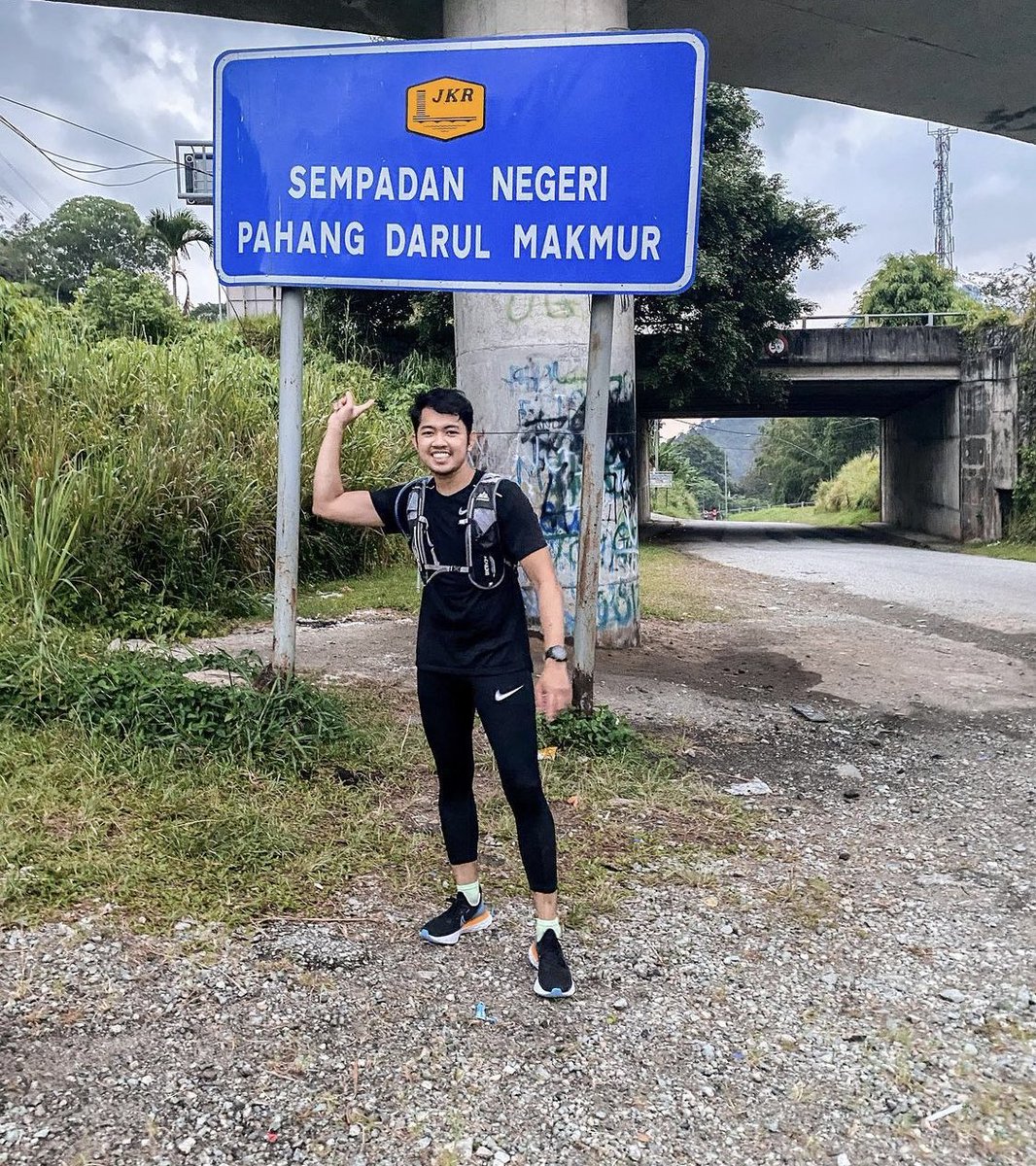 nazmihalim_'s tweet photo. 30/8/2020. Setahun dah rupanya. Rindu buat kerja gila. Dah boleh rentas kasi repeat r68. Cc kepada yang berkenaan 😆

#throwback #route68 https://t.co/4C8CSGsoTV
