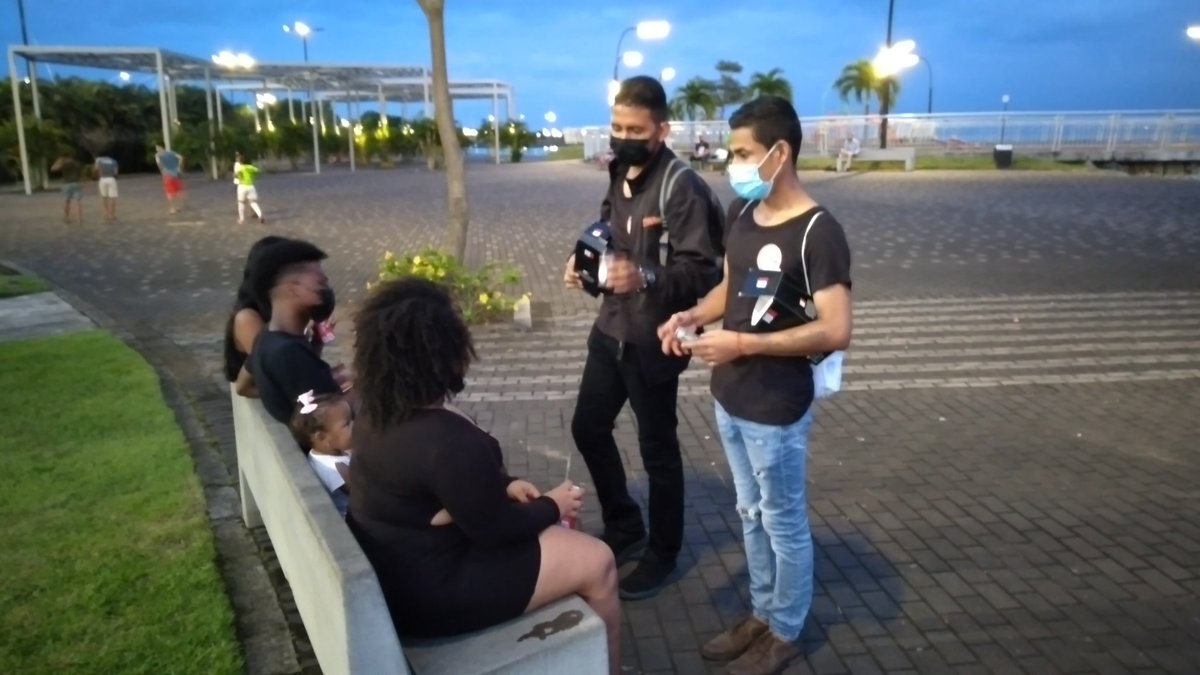 AJUPVSIDA's tweet photo. De esta forma nuestros voluntarios y directivos se tomaron la #cintacostera 2 y 3 con nuestra campaña #yomecuidoytu en la cual realizamos en colaboración de nuestro amigo de @condonesmore @playfunandmore el día de ayer #primeraparte #prevencion #cuidado #autocuidado #pty #Panama https://t.co/EGeNhc5gkn