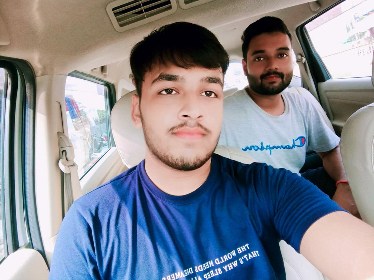 imshuklaa's tweet photo. 😜

#Prayagraj https://t.co/iwu8URAMBr