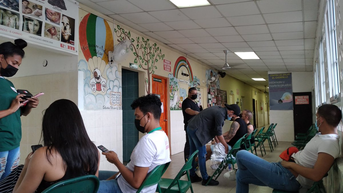 AJUPVSIDA's tweet photo. De esta forma nuestros voluntarios y directivos se tomaron la #ClinicaAmigabledelchorrillo con nuestra campaña #yomecuidoytu en la cual realizamos en colaboración de nuestro amigo de @condonesmore @playfunandmore el día de ayer #cuartaparte #prevencion #cuidado #autocuidado #pty https://t.co/d8VCswEScu