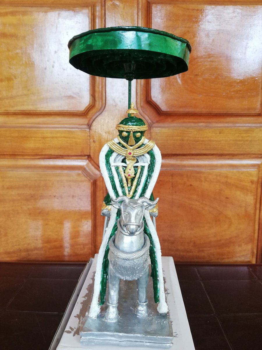 PraveenElango4's tweet photo. Now it's completed. 💚💚

Comment your opinion. 😅😅

#Nallur_Murugan_Sculpture ❤️❤️

#nallur #nallurmurugan #nallurkandaswamytemple #nallurkandaswamy #nallurmuruganstatue #sculpture #sculptures #statue #statues #murugan https://t.co/Zvv9dc6Gla
