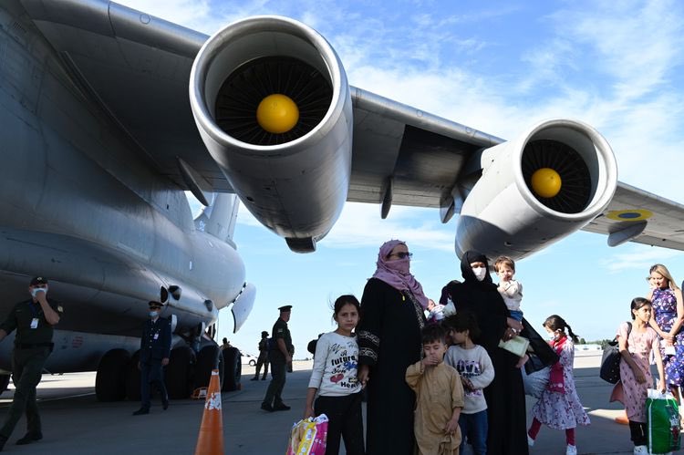 No Canadian or US troops would go outside Kabul airport to rescue a group of stranded translators and their families. So I asked Ukraine. “The Ukrainian soldiers were angels for us.” theglobeandmail.com/world/article-…