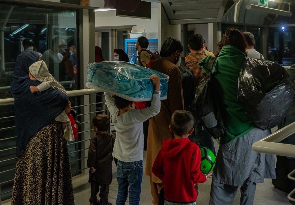 thedooles's tweet photo. Please consider donating anything you can to this cause. They need blankets and warm clothes especially it is very chilly and rainy. https://t.co/DZztz5ZB1r