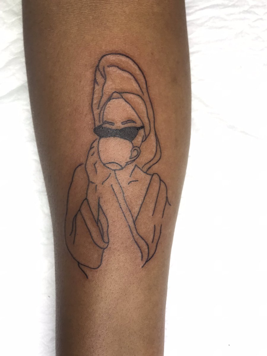 Snow_ink_flow's tweet image. August Cute tattoos photo dump 🤌🏽