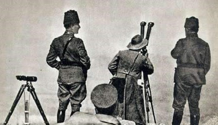 "Ve zafer
   artık hiçbir şeyi
     affetmeyecek kadar
tırnakla sökülüp
     koparılacaktır…"
              N.Hikmet

Esaretten kurtuluşun
doğum günü kutludur.
Şan olsun,
yurdun/halkın 
özgürlüğü için
   dövüşenlere!

#30Agustos