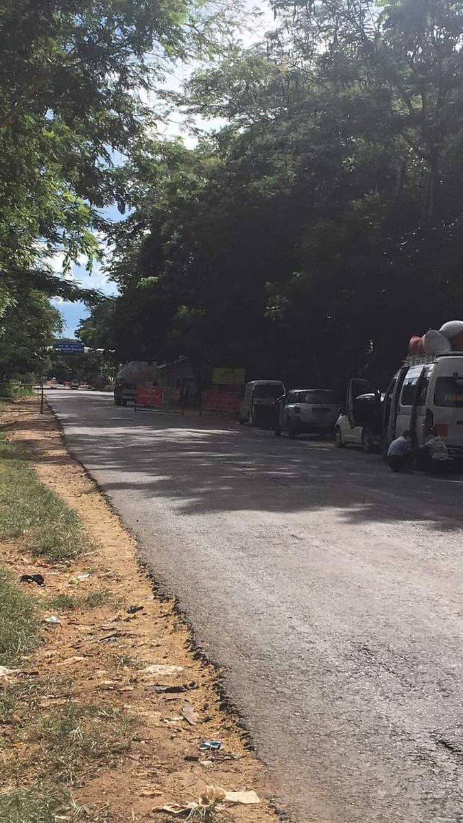 Locals in Magway said that SAC was abusing the restrictions imposed by COVID by forcibly collecting money from passers-by at checkpoints across the town. #KyawMoeTunRepresentsMyanmar #Aug30Coup  #WhatsHappeningInMyanmar
