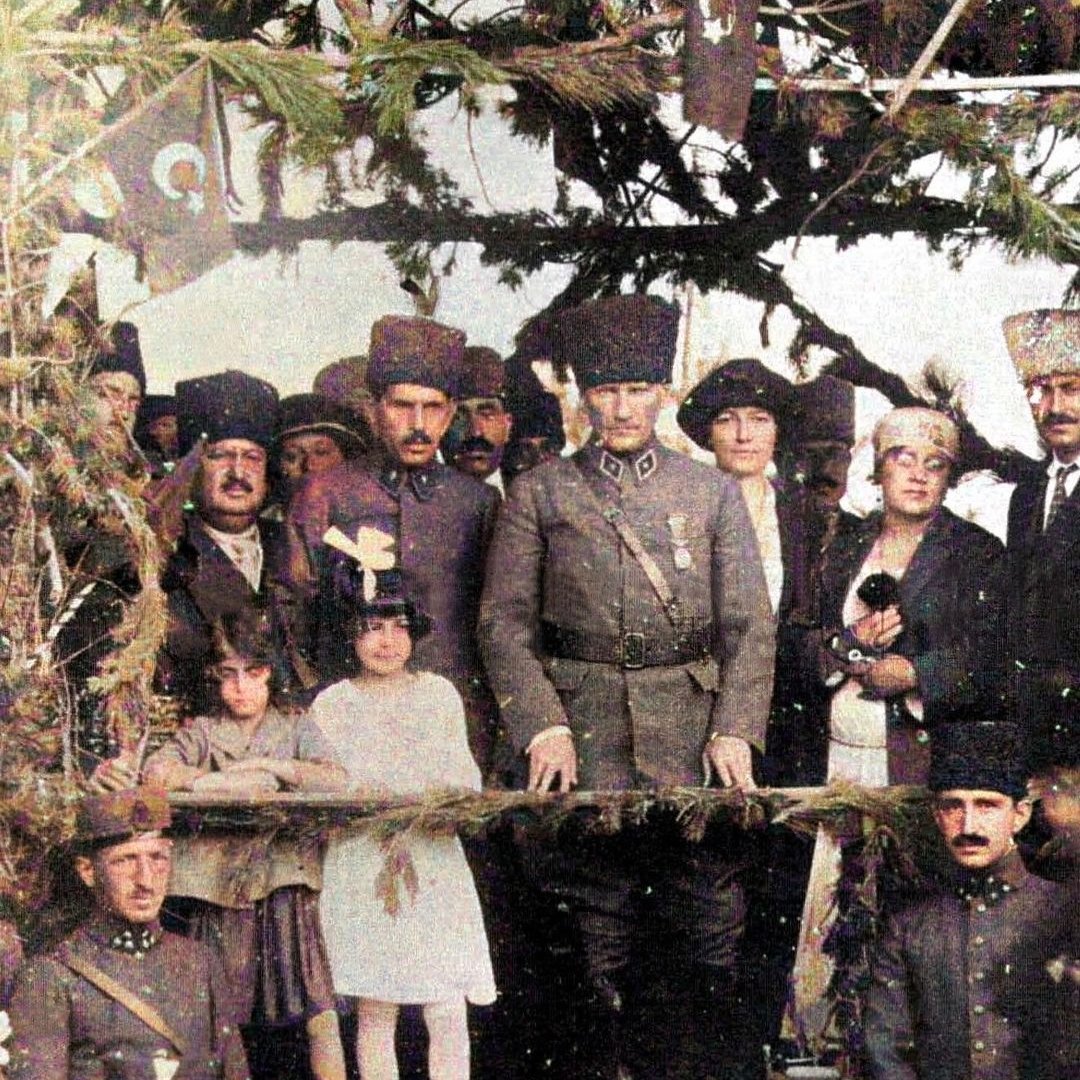 daimatiyatro's tweet image. Tek başkomutanım, tek destanım, en büyük zaferim! Minnettarım canım Atam🇹🇷 #30Ağustos