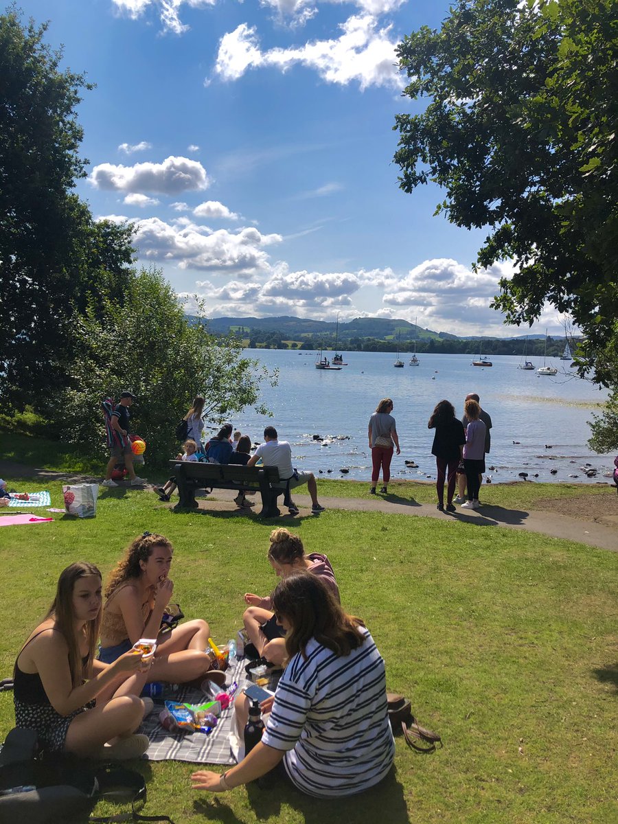 MeghanEdwards0's tweet photo. had an amazing time in the Lakes!!! Nice and relaxing before my PGCE starts next week!! https://t.co/QTtfL0mf1d