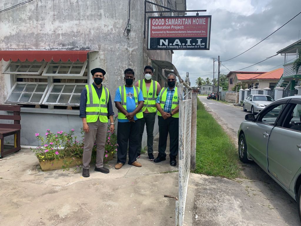 HFGuyana's tweet photo. Humanity First Guyana distributed 30 food hampers to the less fortunate citizens of Berbice. #HumanityFirst #HumanityFirstGuyana #HumanityFirstBerbice #WeCareforOthers https://t.co/v2lxuTAn17