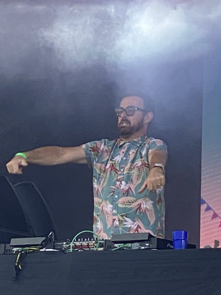 CSCotswold's tweet photo. @RealJudgeJules Legend!! https://t.co/DtmTIKq7yr