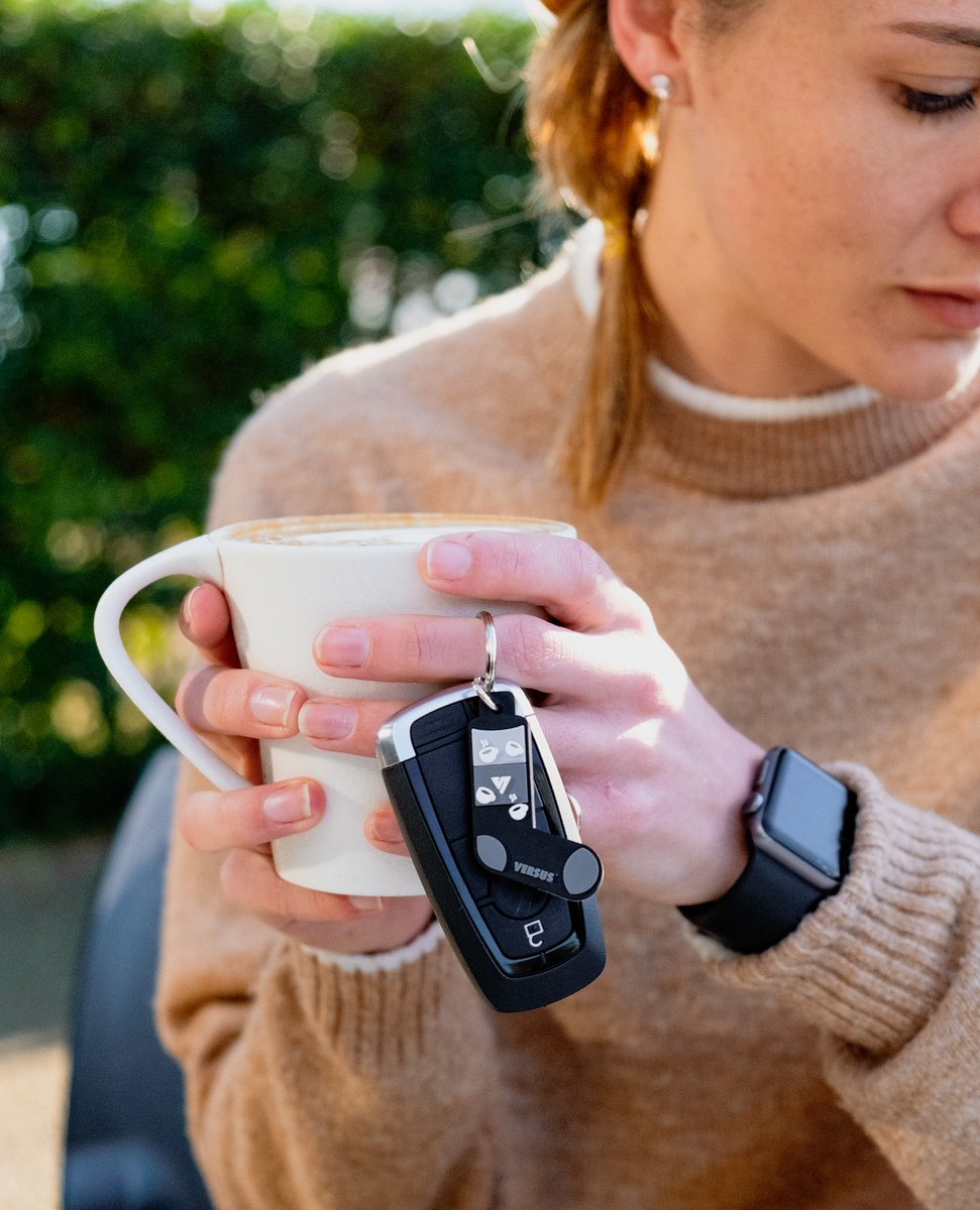 Versus Socks tweet media