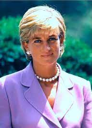 SandraRosasCas_'s tweet photo. #SabíasQue un 31 de agosto de 1997, muere Diana Frances Spencer, mejor conocida como Lady Di, en un accidente automovilístico en el túnel del Pont de I´Alma, en París; mientras huía de los paparazzi. https://t.co/44Cbc2z9Qk