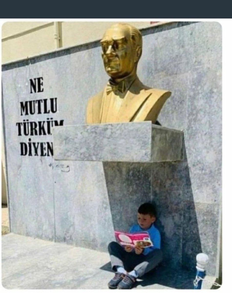 "Elbet bir gün beni unutturmaya çalışanlar olacaktır ama Türk gençliği buna izin vermeyecektir."
-Mustafa Kemal Atatürk
Unutturmaya kimsenin gücü yetmez! 
GÖLGEN BİLE YETER ATAM 🇹🇷🇹🇷🇹🇷
#ZaferYolumuz