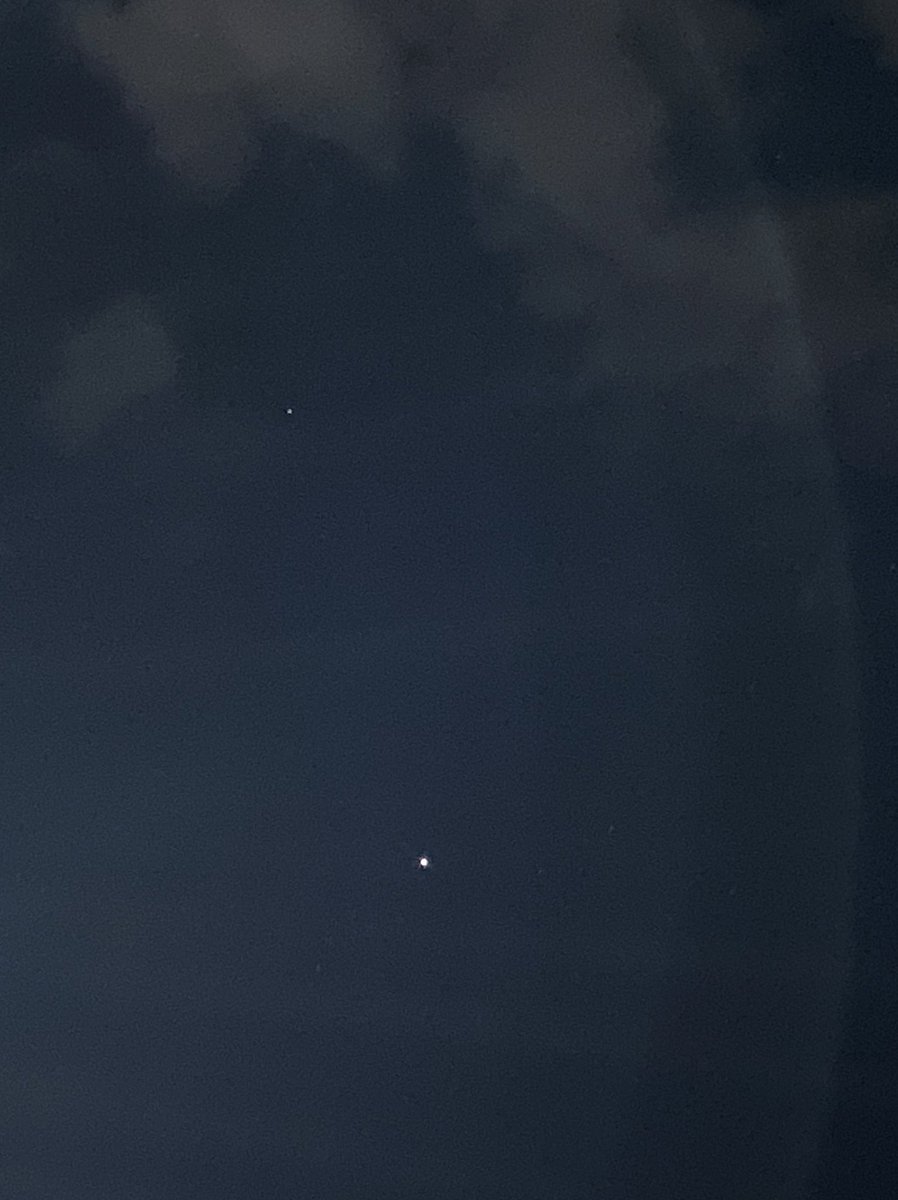 jeonbeaner's tweet photo. LUNA HI HI HI #LUNA #LAU #THENBHD #COMPASS #CHERRYFLAVOURED #JUNGKOOK #JIN #NAYEON #mewhen #WUUWUUUWU #MYTIME #3days https://t.co/mCutvR4F8m