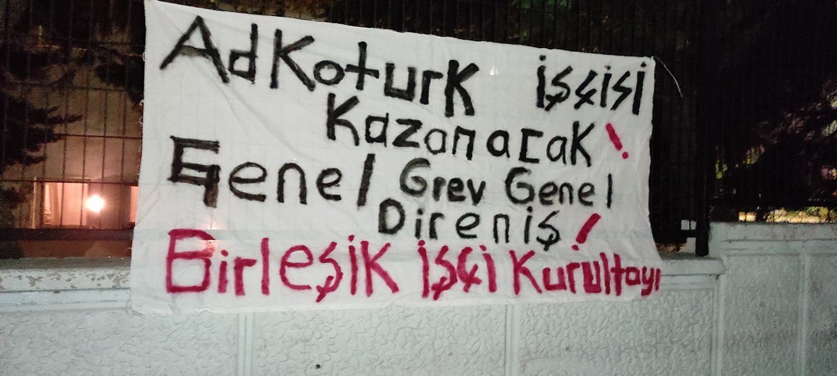 temeldemirer's tweet photo. #indomie Adkoturk İşçisi Kazanacak!
#NeoTrend
#İşBırakıyoruz
#adkotürkdirenişi
#Grev
#tekgıdaiş
#GücünüFarkEtUmuduYükselt
#işçilerinbirliğisermayeyiyenecek
#SınıfSiyasetindeBirleş
#GenelGrev
#korkmuyoruz
#İşçilerAşağıBakmıyor
#Sinbo
#Kod29
#Kod29KALDIRILSIN
#işçidüşmanıkod29 https://t.co/71cD6jJmoD