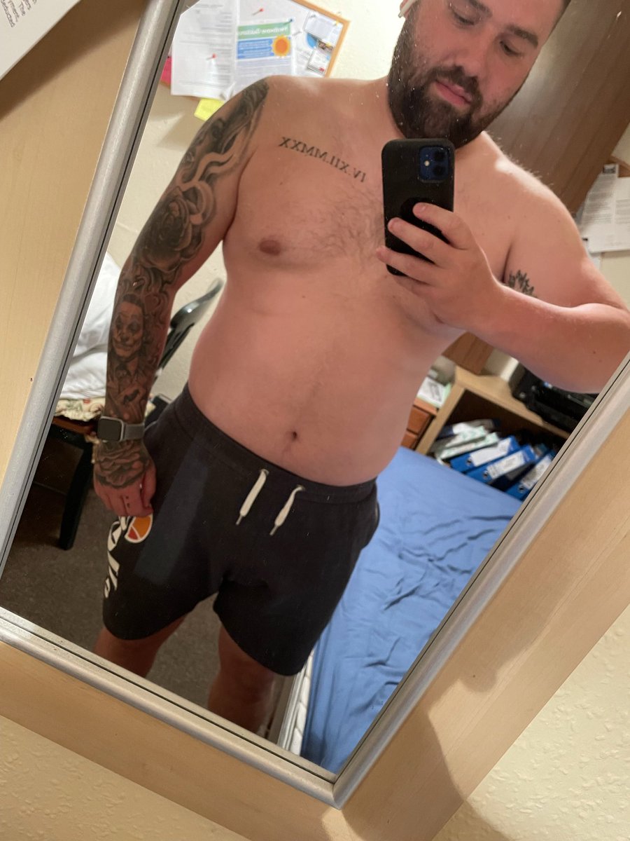 watto4994's tweet photo. Cut some weight since things have gone back to normal I’m not bothered anymore if I’m not skinny I am who I am https://t.co/Y5WFrzMo1l