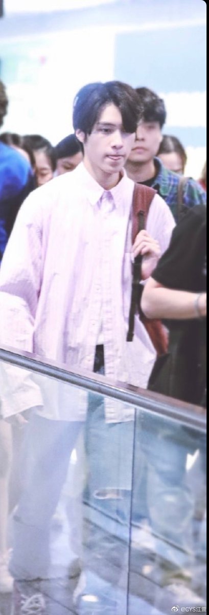 mikiwithxuxi99's tweet image. Clarification about girlfriend: used to be BTS &apos;private life stalker, now Lucas&apos; private life stalker! She&apos;s not Lucas&apos; girlfriend!🤬😡
#LUCAS 
#WeLoveYouLucas 
#WayV 
#Lucas_Stay_In_WayV 
#루카스 #黄旭熙