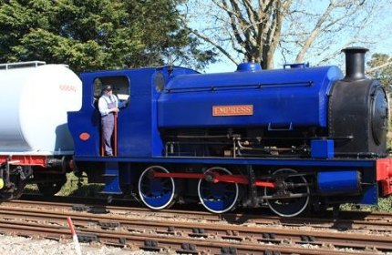 eyesurgery1's tweet image. The Lavender Line Railway will reopen this bank holiday weekend - a treat for the young and young at heart alike: #thingstodooutside #thingstodoinSussex ow.ly/Ls8i30rPWKe