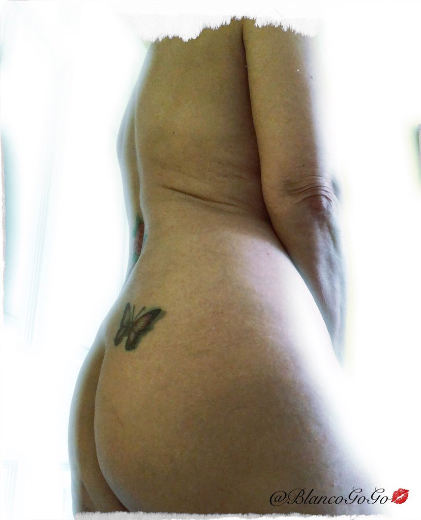 BlancoGoGo's tweet photo. It’s a no bra, no make-up kinda day…. #BankHolidayBumDay #GoGoBottyShot https://t.co/6qMndTvCl3
