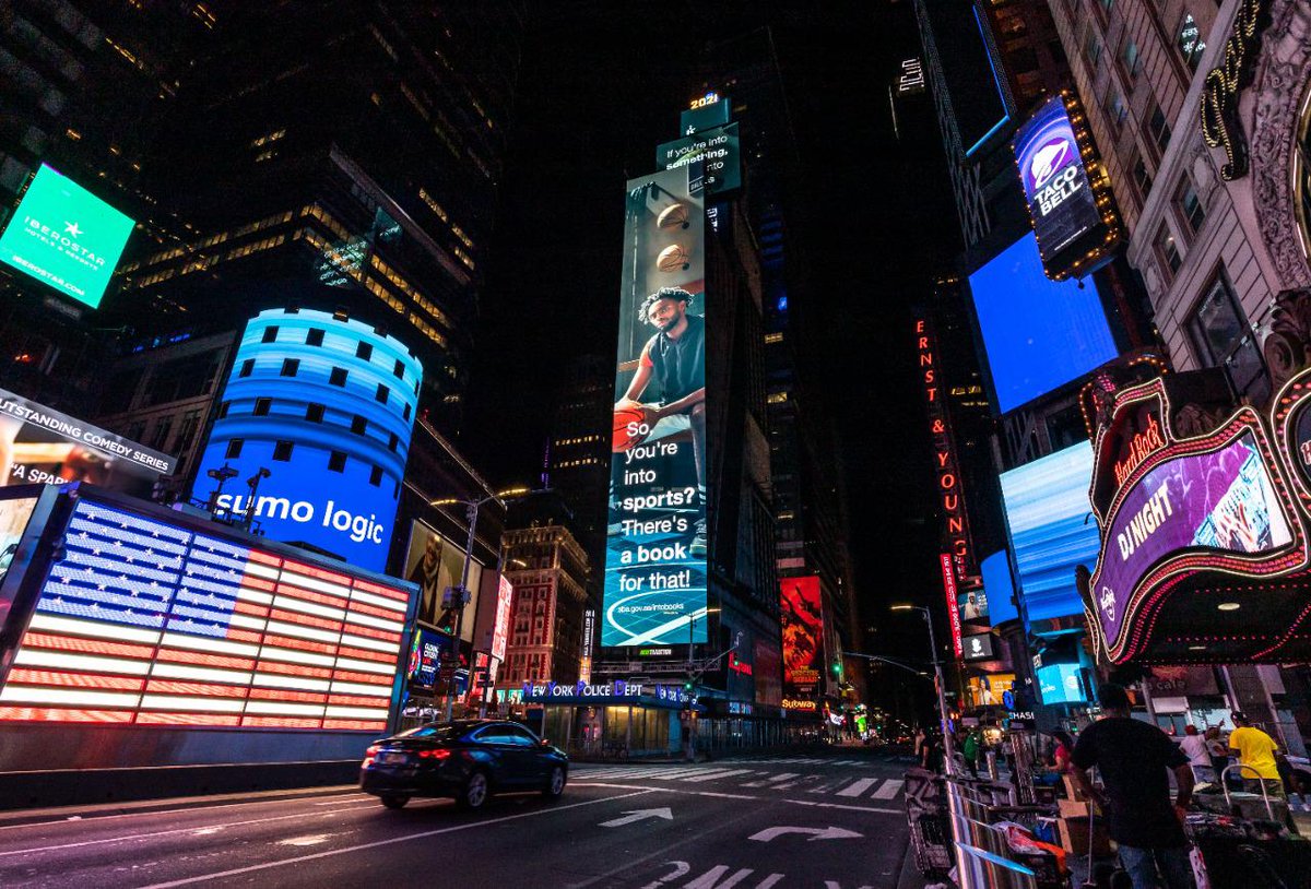 pubperspectives's tweet photo. From the week: Sharjah’s ‘Into Books’ Campaign Expands to Paris, New York, Riyadh | @Porter_Anderson https://t.co/mgnJW09lSL @SharjahBookAuth @AhmedAlamriSHJ @SPublishingCity @sharjahbookfair #IntoBooks #Shj | Ahmed Al Ameri’s Sharjah initiative arrives in more world capitals. https://t.co/HskNtEcmkE