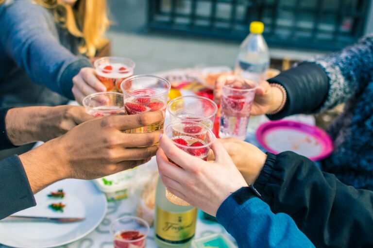 🍹 Shaken or stirred? 10 European #drinktech #startups shaking up 2021 🥤
The pandemic shifted the focus to products with health benefits &amp; a sustainable impact, and investors have been following suit 🙌
eu-startups.com/2021/08/shaken…