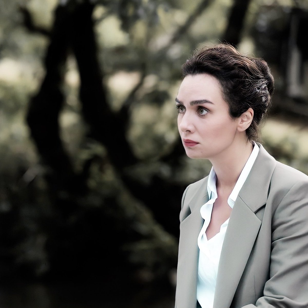 ivxe3's tweet photo. __ 𝗛𝗼ş𝗴𝗲𝗹𝗱𝗶𝗻 𝗦𝗮𝗿𝗲 𝗔𝗸𝗮𝘆 💘🔥.
  #BirceAkalay , #SonYaz https://t.co/ZLzIHj5M0S