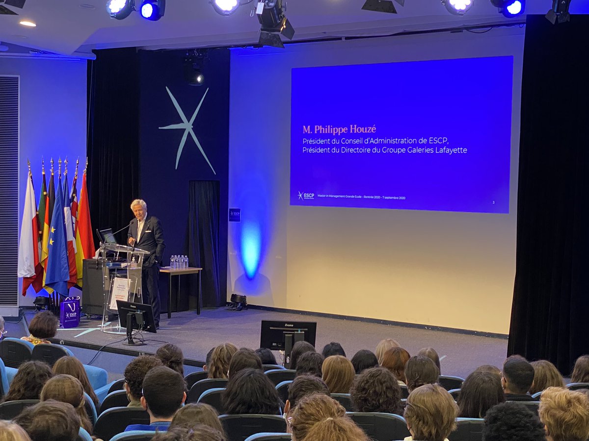 ESCP_bs's tweet photo. « ESCP learns from its students and partners.
Bring us all your enthusiasm ». @PhilippeHouze chairman of the board
#intake2024 #masterinmanagement #itallstartshere https://t.co/IFBCUxyppK