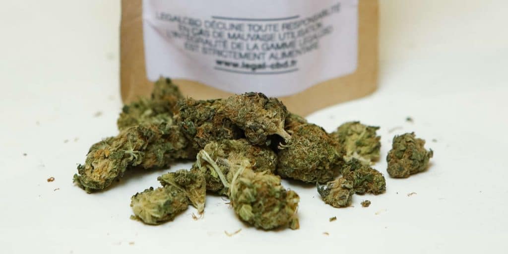 objekocom's tweet photo. Le Royaume-Uni développe ses cultures de CBD - https://t.co/wOD0XzRx8B https://t.co/cswjASI2WW