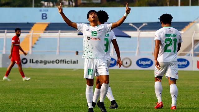 Фк нерока индия форма. Чемпионат индии по футболу. Матч футбол индия бразерс юнайтед нирджа муди 29. Al rabab. Ахбаб судева.