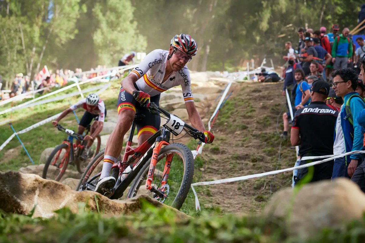 Valeromtb's tweet photo. Buenos días 🇪🇸 🌎
Semana de Copa del Mundo!!! De Italia ponemos rumbo a Suiza donde corremos la 5° puntuale para el mundial. 🤟🤟
📸@frabanvisuals
#bhtemplocafesucc #bh #templocafés #aldroenergía https://t.co/86jQ4z7HZ6