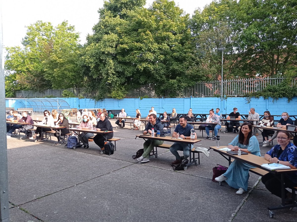 Starting the week with an outdoor session with <a href="/harryfreeman201/">Harry Freeman</a> looking at positive behaviour.#values #ethos