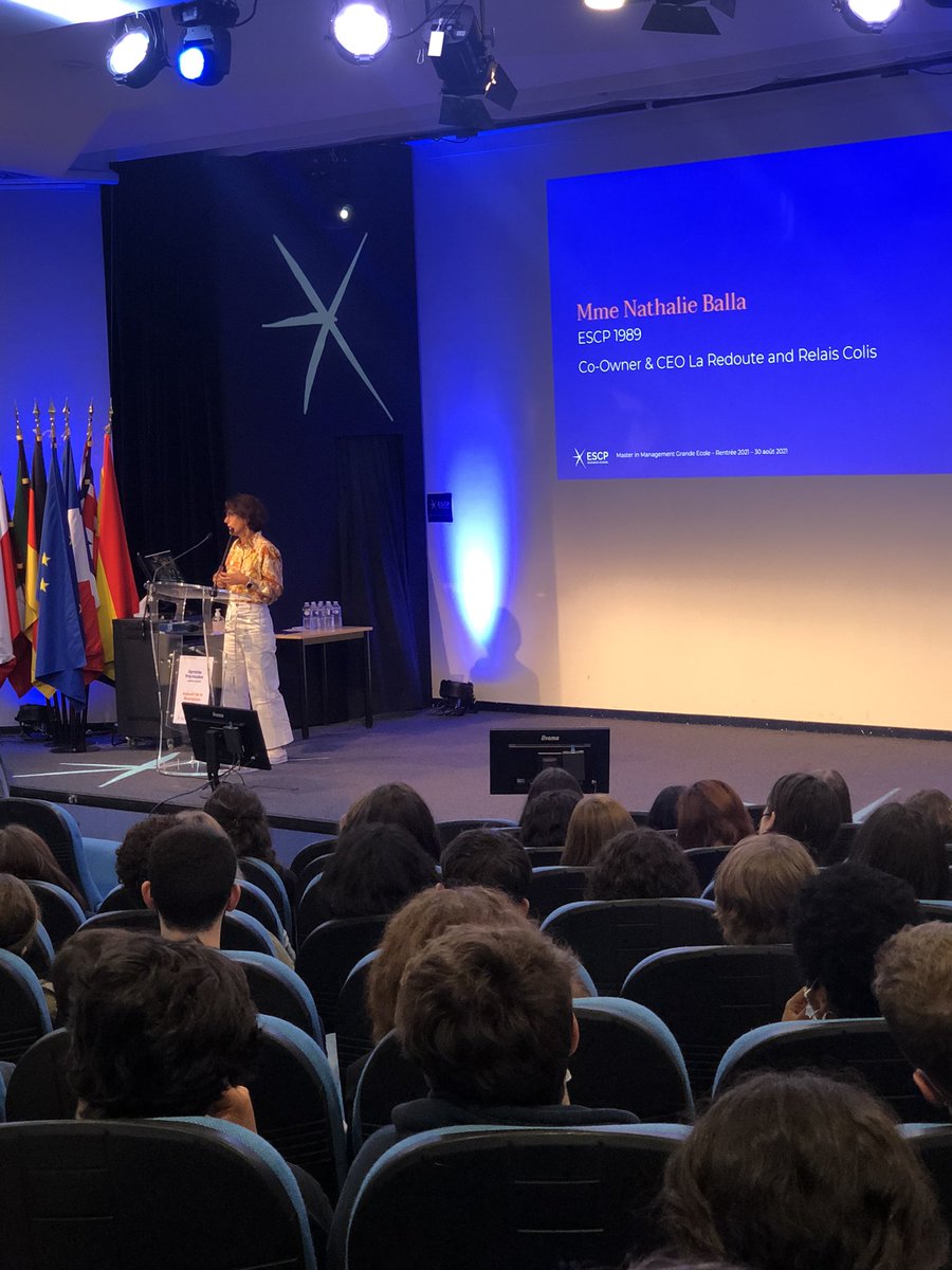 ESCP_bs's tweet photo. « C’est votre personnalité et vos valeurs qui vont vous permettre de vous developper et d’avancer ». @Nathalie_Balla Co-owner and CEO of @laredoute & @relais_colis(Alumna 89)
#intake2024 #masterinmanagement #itallstartshere https://t.co/oSsJ4oJGMd