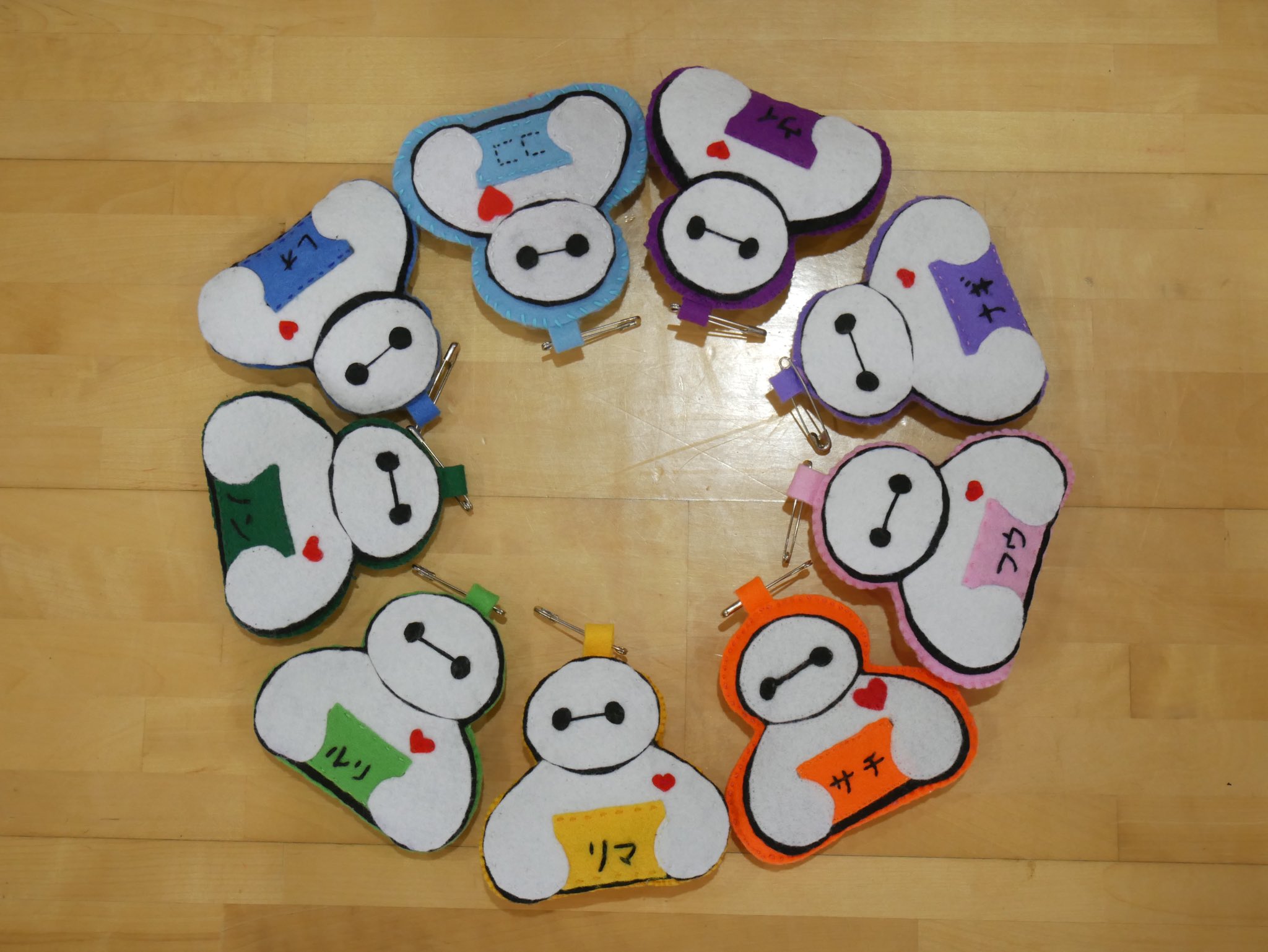 公式 日本大学鶴ヶ丘高等学校女子バレーボール部 Twitter ನಲ ಲ 夏休み最後の練習が終わりました そんな日に 例年なら夏合宿恒例の 手作りお守り交換 1年生がベイ ックスを 2年生がコ ラのマーチをモチーフにしたお守りを作って 学年ごとに交換しました