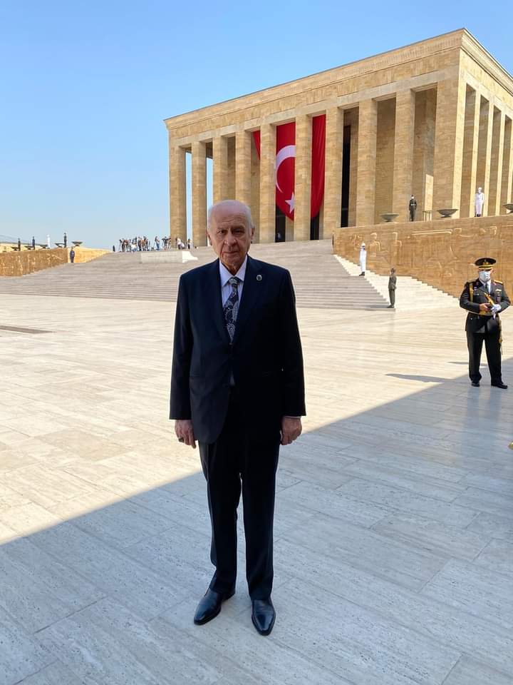 Genel Başkanımız Sayın Devlet BAHÇELİ, 30 Ağustos Zafer Bayramı nedeniyle Anıtkabir’de düzenlenen törene katıldı.