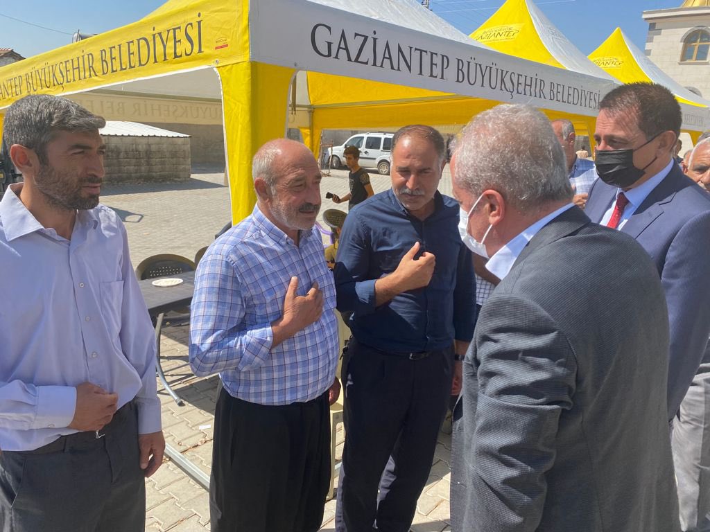 Yavuzeli kurucu ilçe başkanımız Şıho Postacı’nın taziyesindeydik.

Bağtepe köyünde emektarımızı dualarla yad ettik.

Mekanı cennet, makamı yüce olsun🤲