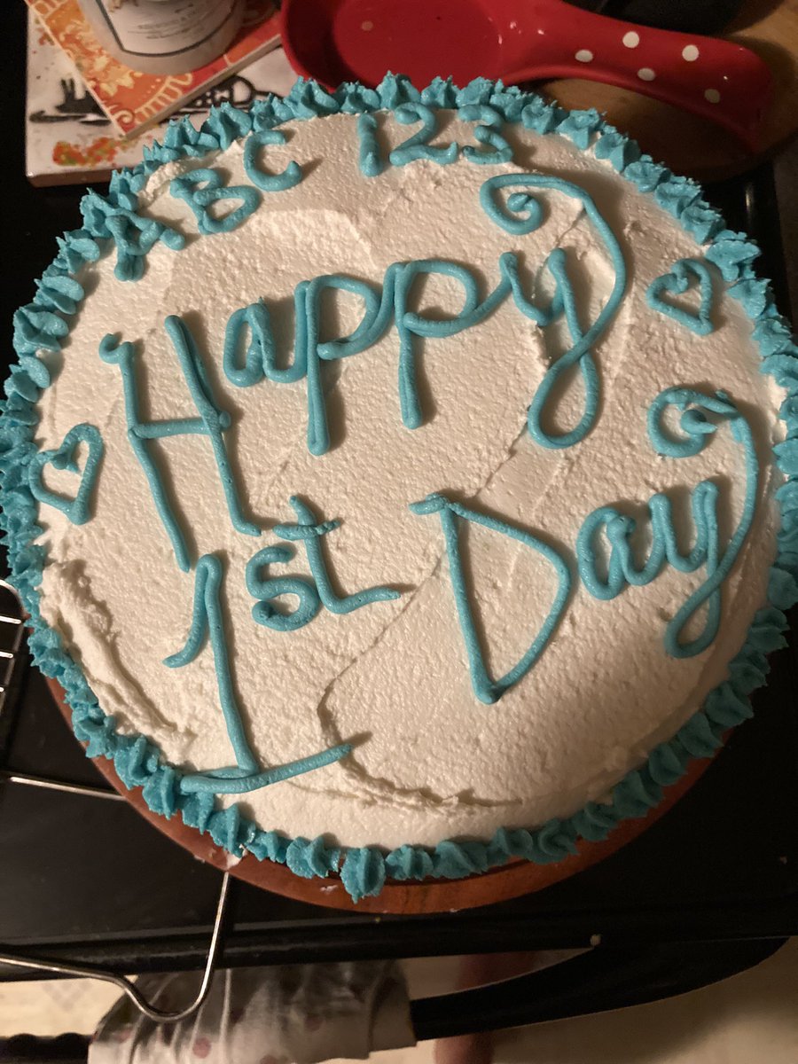 MrsButtonHDMS's tweet image. Channeling my nervous energy by making Em’s first official after school snack the best ever 🎂 #ihaveafirstgrader #getinmybelly #foodforthesoul