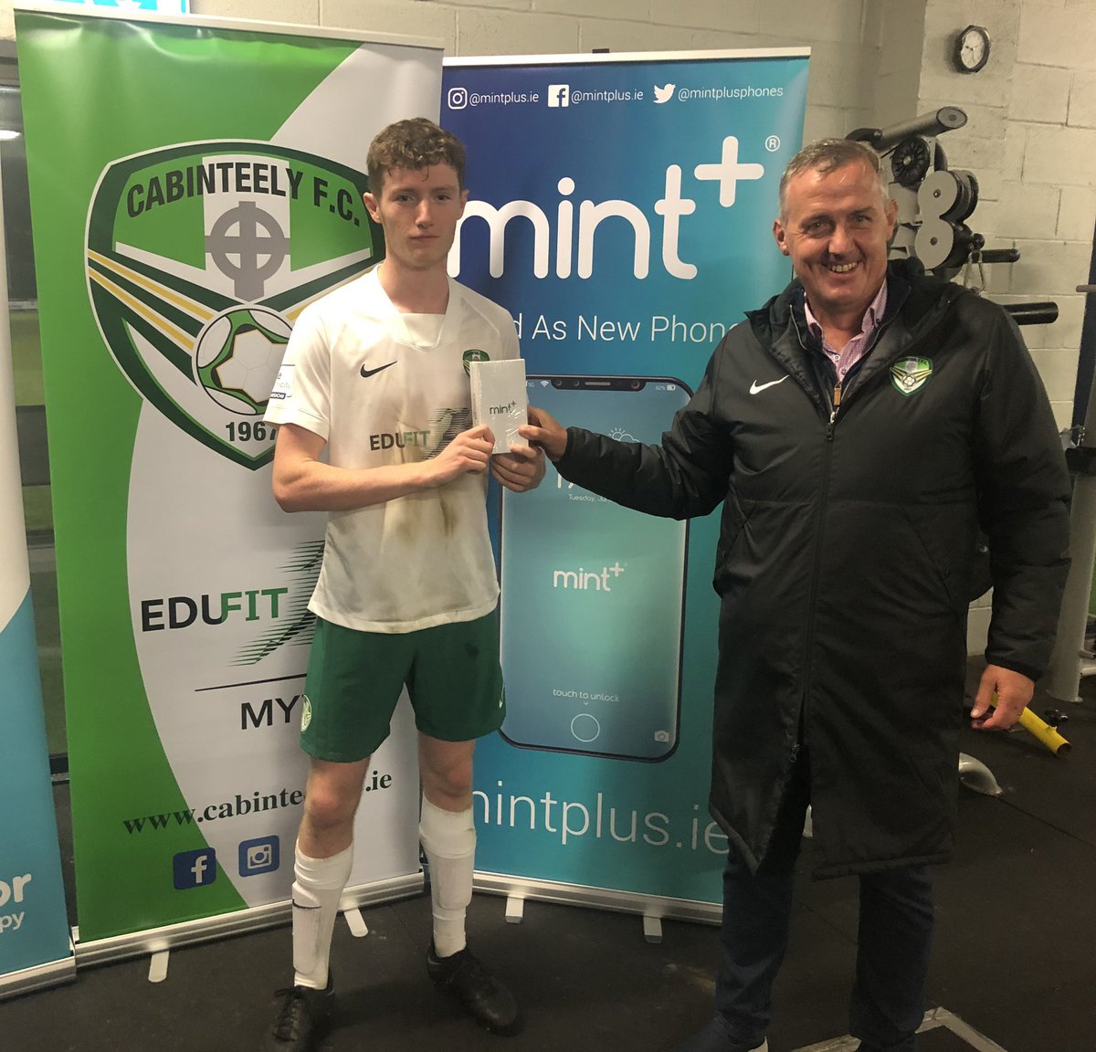 We are delighted that <a href="/Mintplusphones/">Mint+</a> will once again sponsor the Cabinteely FC Man of the Match Award for Friday’s 
@SSEAirtricityLg First Division match versus <a href="/GalwayUnitedFC/">Gaillimh Aontaithe 🇱🇻</a> at Stradbrook. They are offering Mint Plus Phones discount code for Cabo members/supporters - CABOFC20