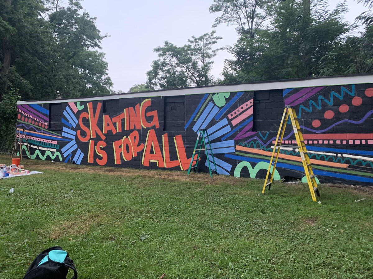 NewJerseyFuture's tweet image. Art is an incredible tool to bring communities together, promote inclusivity, and brighten up public spaces. NJF Communications &amp;amp; Development Coordinator Loana Mendez-Solano designed this West Orange Skate Park mural, which was painted by local community members last weekend.