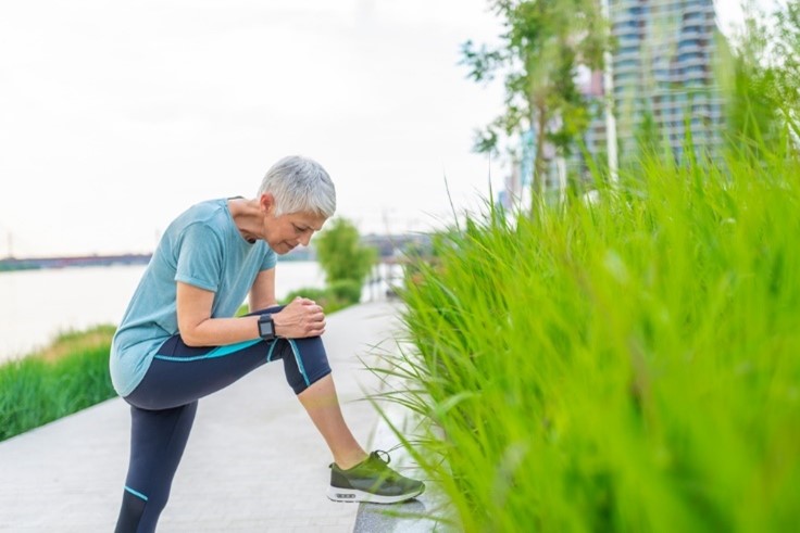 FlexionInc's tweet photo. Are you struggling with #osteoarthritis (OA) knee pain? You’re not alone. Watch and learn as other patients share how they found relief from their OA knee pain: https://t.co/9Lxas4FlhA https://t.co/7qTR3YhfNd