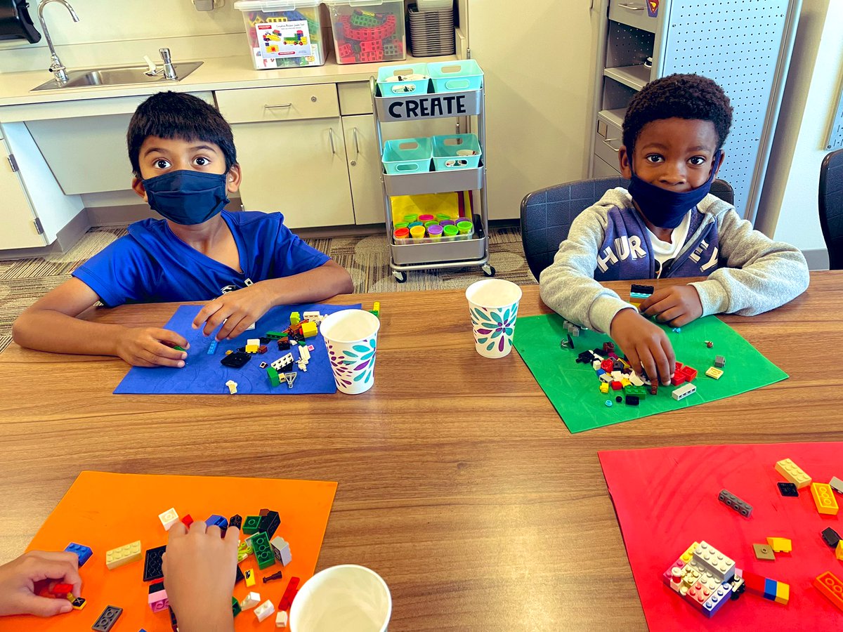 itsaGOODdayin3A's tweet image. What IS creativity? On our journey to discover what it takes. Our first idea may not be our best! #rjlyear8 #spurscancreateanddesign