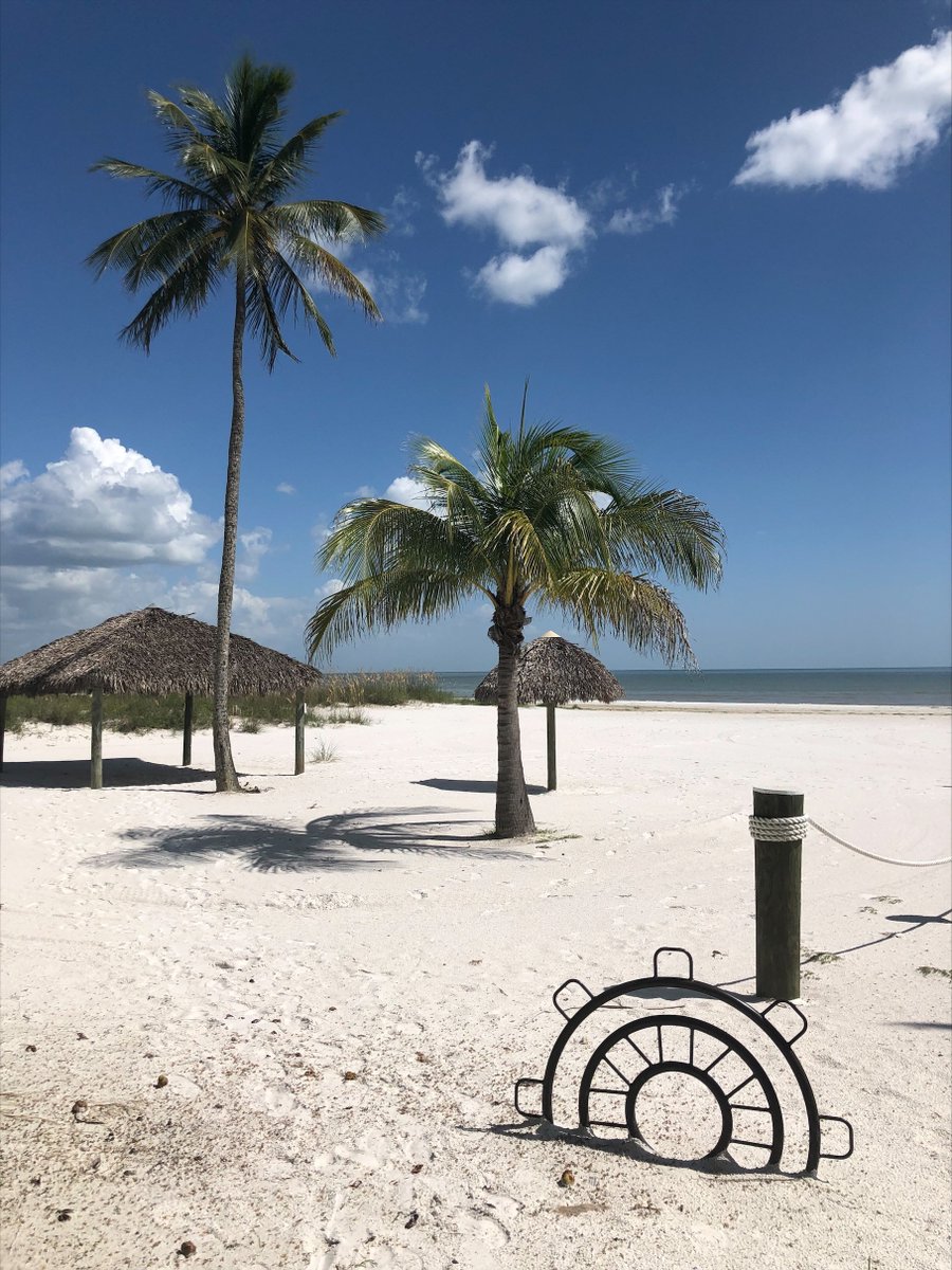 TownofFMB's tweet photo. IT's NATIONAL BEACH DAY!!!!
Read about our famous and beautiful beach: https://t.co/4m91FFmzgb
https://t.co/vil8g2ZfS3
#fortmyersbeach #townoffortmyersbeach #FMBeautiful #FMB #FMBeHere #ILoveFMB #gulfofmexico #gulfcoast #SWFL #GulfLife https://t.co/iUj3QgNWvV