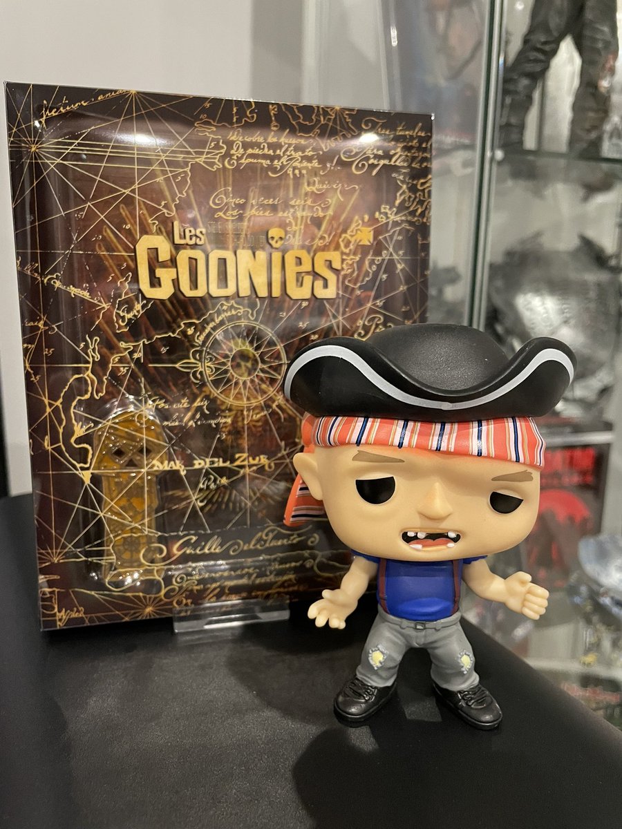 Grve27's tweet photo. Rentrée du jour les amis dans sa version titan of cult #steelbook #ultrahd4k #thegoonies #sloth #sinok #funkopop 😍😍#vivelesupportphysique 👍 https://t.co/if87d6jwbW