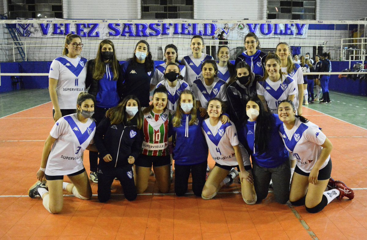 Segundo partido al hilo que las jugadoras mayores no estuvimos en cancha. 
La dirigencia del club no presentó presupuesto para nuestra actividad y por eso reclamamos con esta medida drástica, sin precedentes. 

Hace más de 3 años que venimos recibiendo un destrato total: (SIGUE)