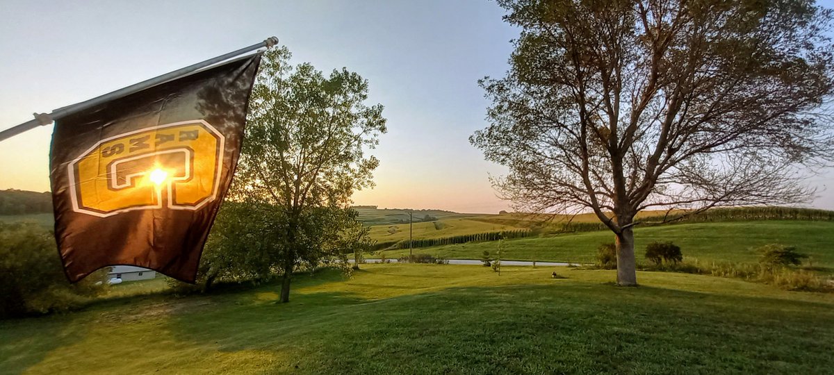 tripleboom's tweet photo. Sure is a beautiful day in #RamNation! @GlenwoodRams https://t.co/XJwWxMdfiR