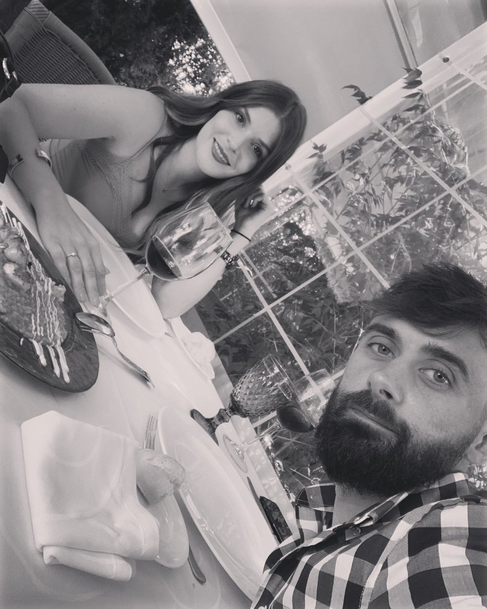 Extrañar no es estar vacío, si no estar lleno de alguien que se hace presente, a pesar de la ausencia #missyou❤️ <a href="/13David_Pino/">David Pino</a>