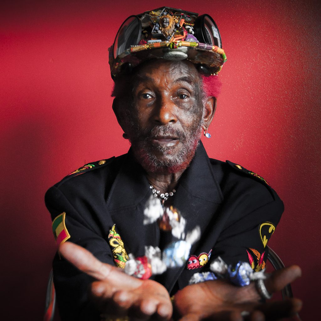 kingmobski's tweet photo. Rest in peace, King.
#LeePerryRIP https://t.co/cvjaea7Qnu