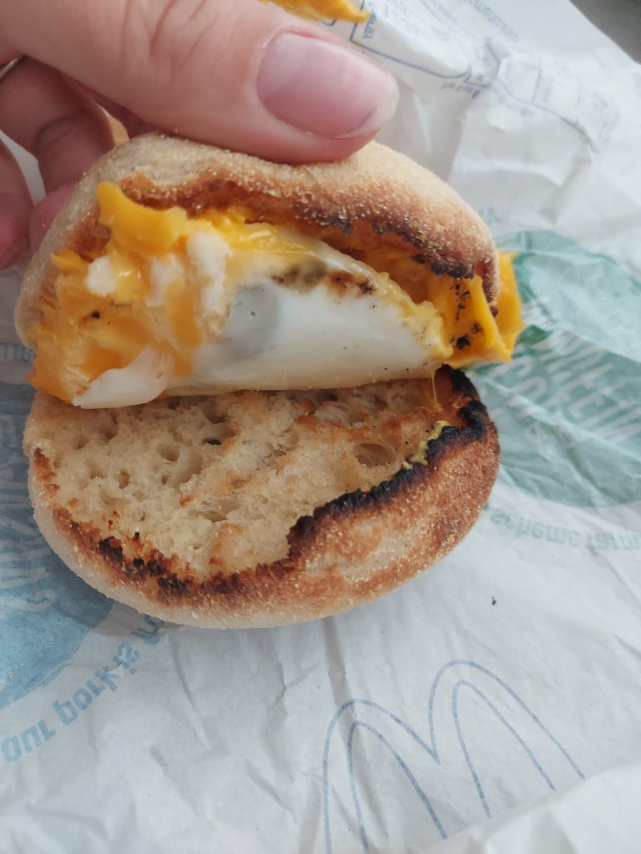 beckhioo's tweet photo. When you think your tucking into a bank holiday breakfast treat and your 2 Sausage &amp; Egg Mcmuffins come with no Sausage 😭😭 @McDonaldsUK https://t.co/LDDWB4wUKj