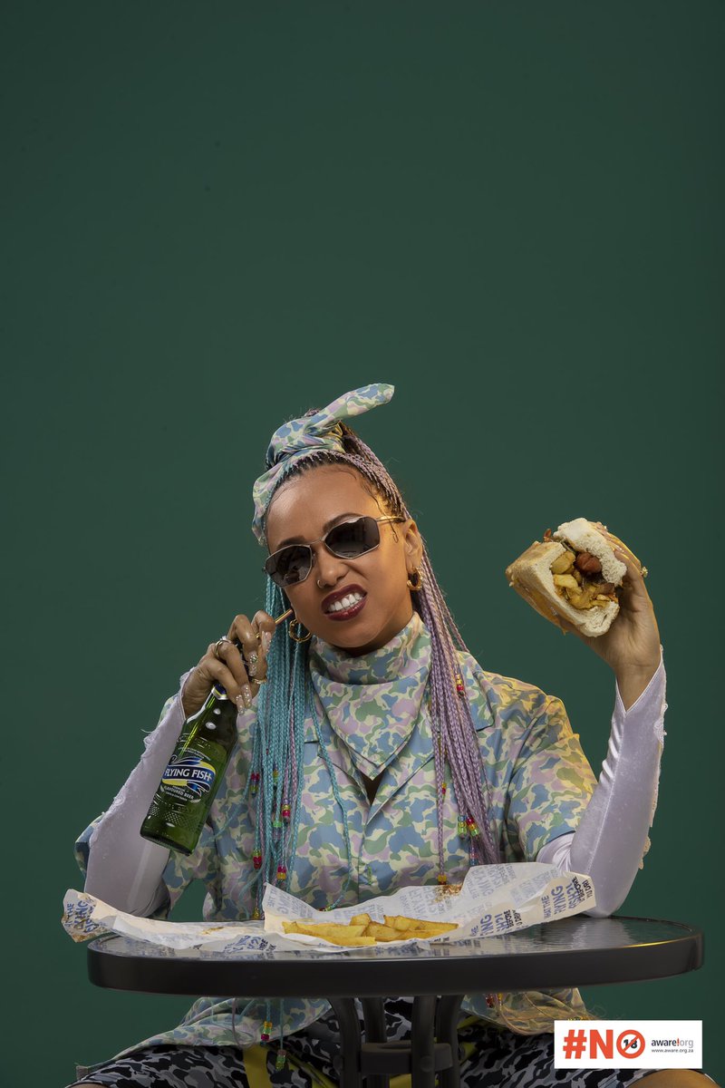 DJ_Doowap's tweet photo. It’s lunch o’clock and I got some UberEats vouchers to give away💫 Let me know what your favourite Meal is from the Flying Dish kitchen on UberEats? 🤤💚 #EatWithIt #FlowWithIt #Ad 🌊 https://t.co/cxI8SXtDig