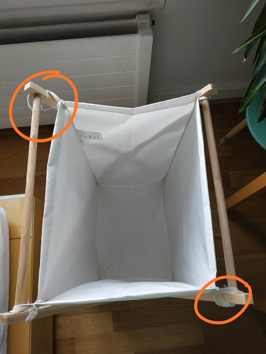 Polouchette's tweet photo. Coucou @Monoprix, super qualité vos produits ! Pour preuve ce panier à linge acheté il y a 3 semaines, utilisé 2 fois et déjà HS à cause de 2 lanières qui ont craqué... https://t.co/11GbKmZFCl